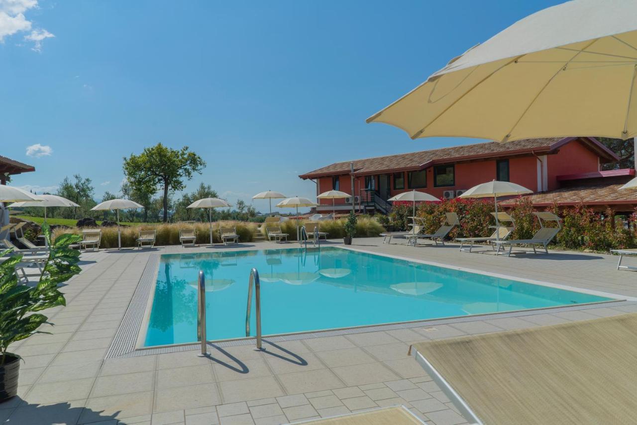 Terra Di Vento Bed & Breakfast Montecorvino Pugliano Bagian luar foto