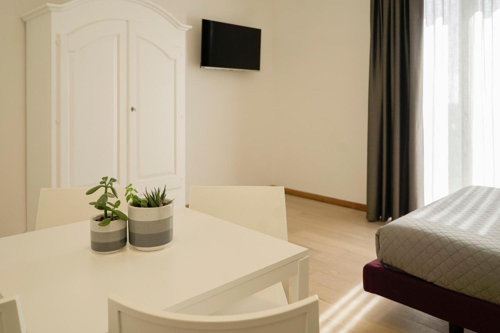 Terra Di Vento Bed & Breakfast Montecorvino Pugliano Bagian luar foto