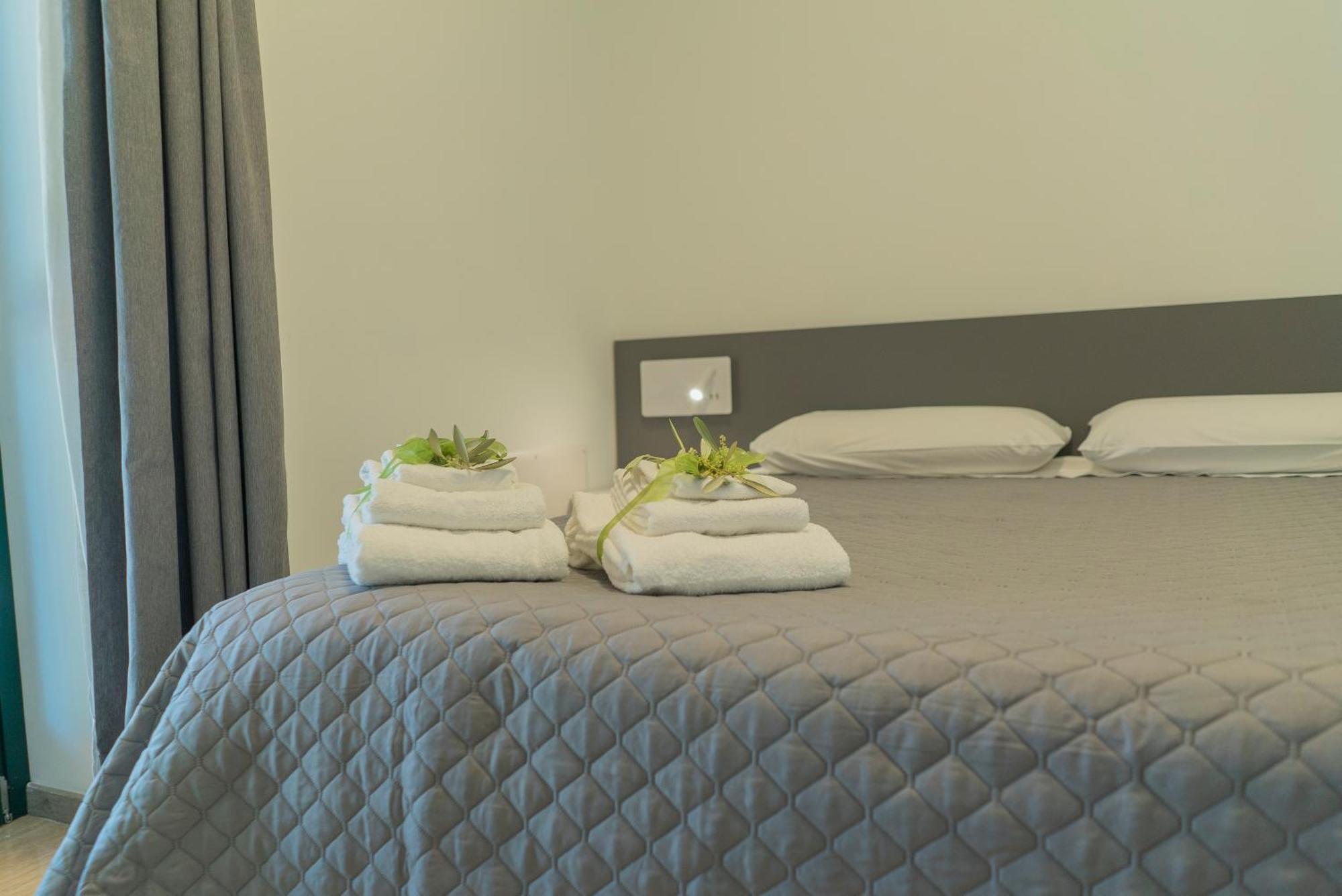 Terra Di Vento Bed & Breakfast Montecorvino Pugliano Ruang foto