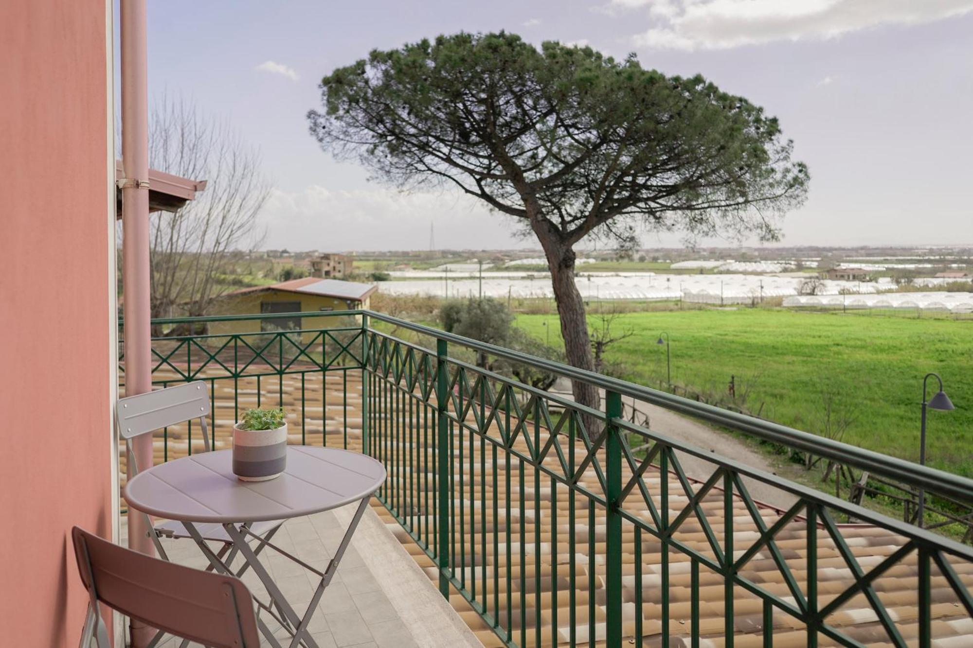 Terra Di Vento Bed & Breakfast Montecorvino Pugliano Bagian luar foto